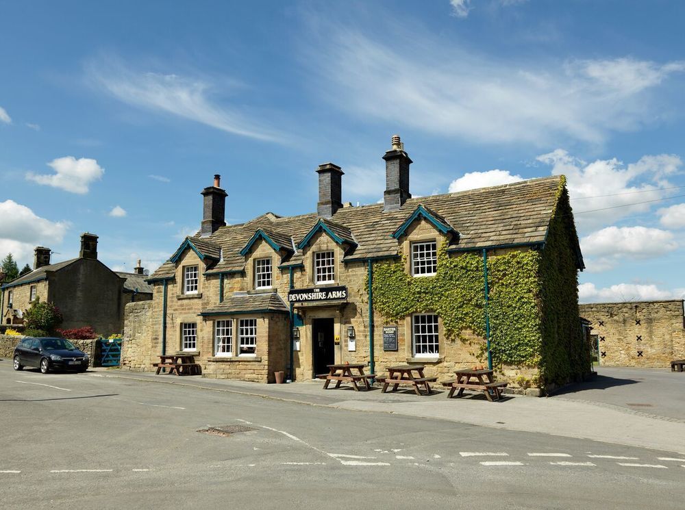 Devonshire Arms At Pilsley - Chatsworth Hotel Baslow Exterior foto